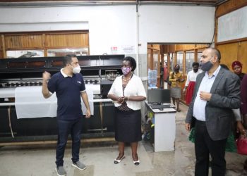 BUBU: Hon. Amelia Kyambadde visits Graphic Systems premises -Luzira