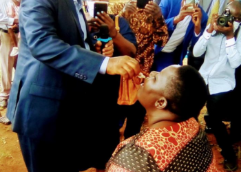 Busia starts cholera vaccination campaign. A door to door cholera vaccination campaign for 24 villages in Busia Municipality has started.