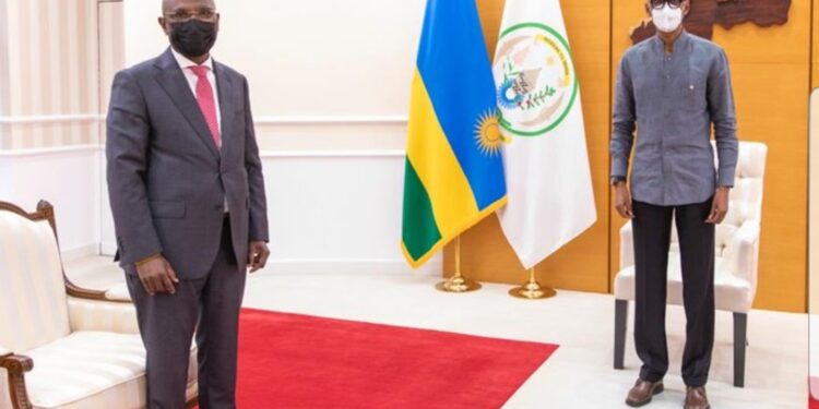 Museveni’s special message to Kagame excites Eastafricans