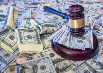 Court Frees Former URA Officers In Theft Case of $410,000 from South Sudanese national.